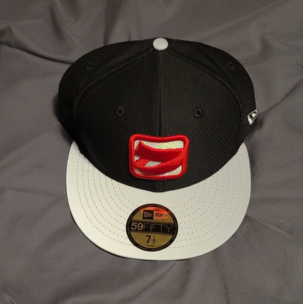 Rare Exclusive Dionic Worldwide Black Reflective New Era 59Fifty - Size 7 1/2